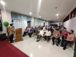 Dipimpin Kaban Clay,BKD Sulut Gelar Buka Puasa Bersama dan Bagi Berkah ke ASN/THL