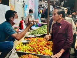 Presiden Jokowi Sapa Warga dan Pedagang di Pasar Airmadidi