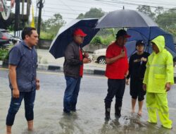 Pantau Kondisi Warga, Gubernur Olly Gerak Cepat Turun ke Lokasi Banjir