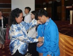 Lepas 361 Mahasiswa PKL/Magang,Alelo Minta Slogan Vokasi Harus Ditanamkan