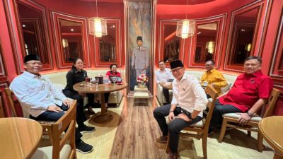 Olly Dampingi Megawati Umumkan Mahfud Cawapres dan Rapat Bersama Pimpinan Parpol