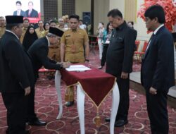 Kukuhkan Kepala Kantor Regional XI BKN, Gubernur Olly Berharap Ada Kolaborasi Tingkatkan SDM