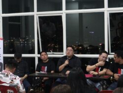 Rio Dondokambey Duduk Bareng Relawan Orang Muda, Mohon Dukungan Keluarga Besar