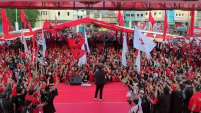 Bakar Semangat Paparkan Alasan Pilih GAMA ,  Rio Dondokambey  Tutup Kampanye DPC PDIP Manado Dapil Wenang-Wanea