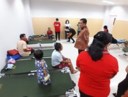 Wagub Steven Tinjau Perawatan Pasien Korban Erupsi Gunung Ruang di RSUD ODSK