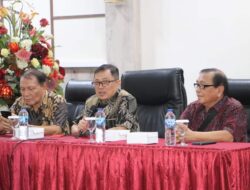 Ajak Jurnalis Bangun Unsrat, Rektor Berty: Saya Tidak Anti Kritik