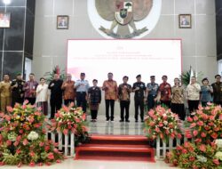 Gubernur Olly Hadiri Pengukuhan dan Sertijab Kepala OJK Sulutgomalut