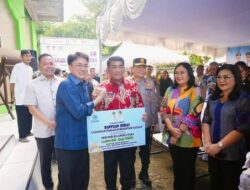 Jaga Stabilitas Pasokan di Sulut, Gubernur Sulut Yulius Selvanus Serahkan Beras Gratis Bersumber CPPD ke 15 Kabupaten/Kota