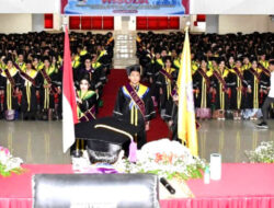 Telorkan 646 Wisudawan, Rektor Sompie Berharap Jadilah Lulusan Berintegritas