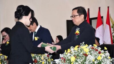 Dipelantikan Dokter Spesialis, Dokter Umum, Dokter Gigi dan Ners, Rektor Berty Ingatkan Amanah Juga Tanggung Jawab