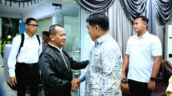 Gubernur Yulius Dampingi Menteri ESDM Tinjau Proyek Pembangkit Listrik di Langowan