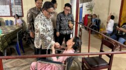 Membawa Terang dan Kehangatan Natal, Perokris PLN Suluttenggo Tebar Kasih di Panti Asuhan dan Panti Werdha