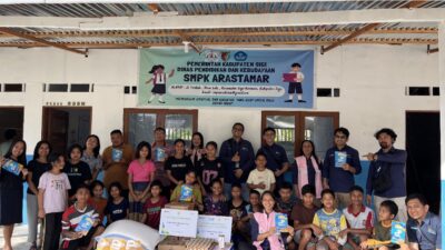 Perokris PT PLN UP3 Palu Bantu Pelajar SMPK Arastamar Desa Lolu Kabupaten Sigi