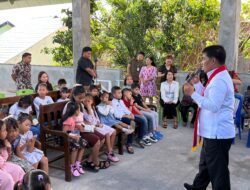 Engku Yulius Sampaikan Cerita Firman Tuhan Kepada Puluan Anak Sekolah Minggu