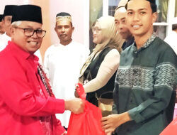 PDI Perjuangan Boltara Gelar Buka Puasa Bersama, Serahkan Tali Asih untuk Janda dan Duda Lansia