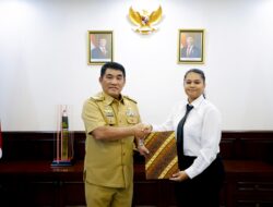 Gubernur Yulius Lepas Generasi Muda Magang ke Nagasaki Jepang